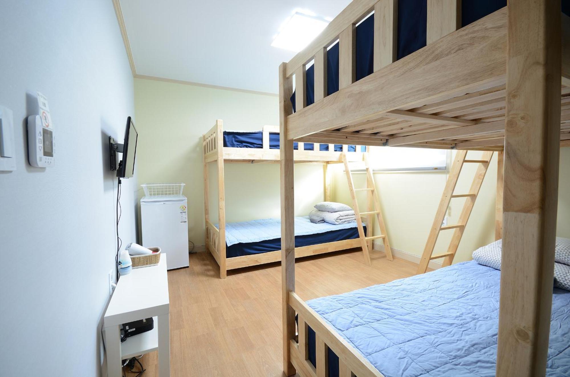 首爾 弘大阳光明媚小山旅舍酒店 外观 照片