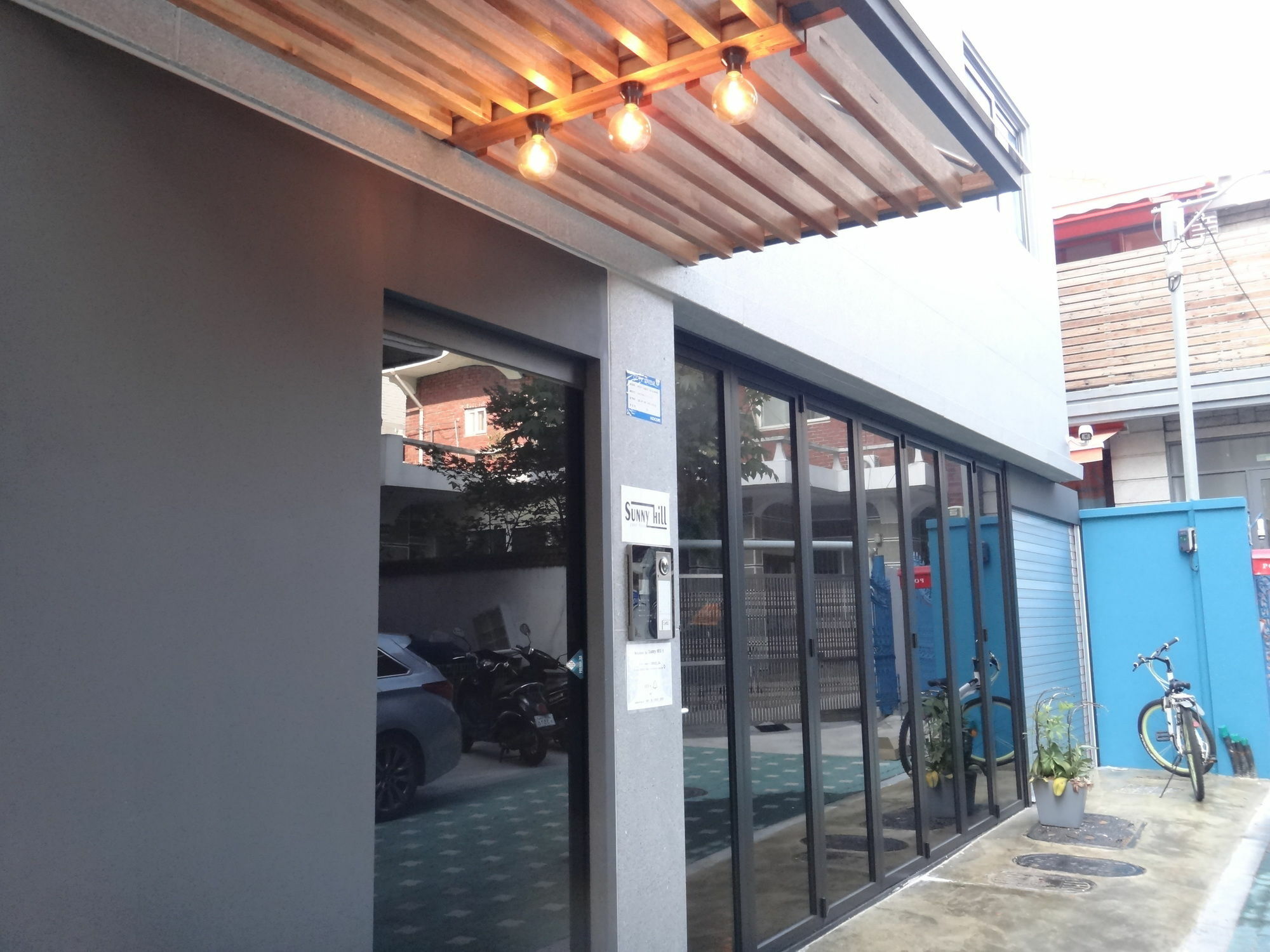 首爾 弘大阳光明媚小山旅舍酒店 外观 照片